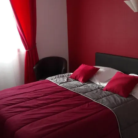 Hotel Montespan Lussac-les-Châteaux