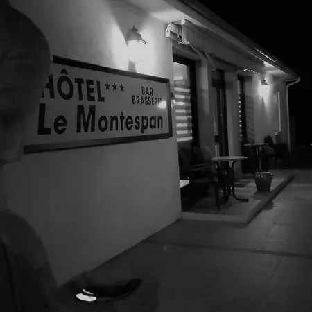 Hotel Montespan Lussac-les-Châteaux