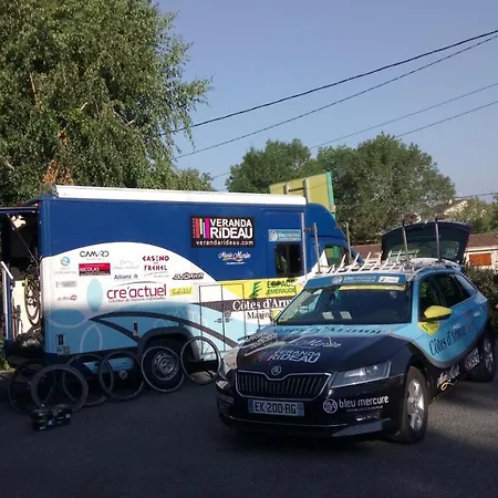 Hotel Montespan Lussac-les-Châteaux