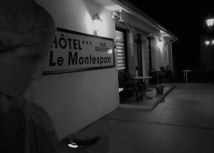 Hotel Montespan Lussac-les-Chateaux